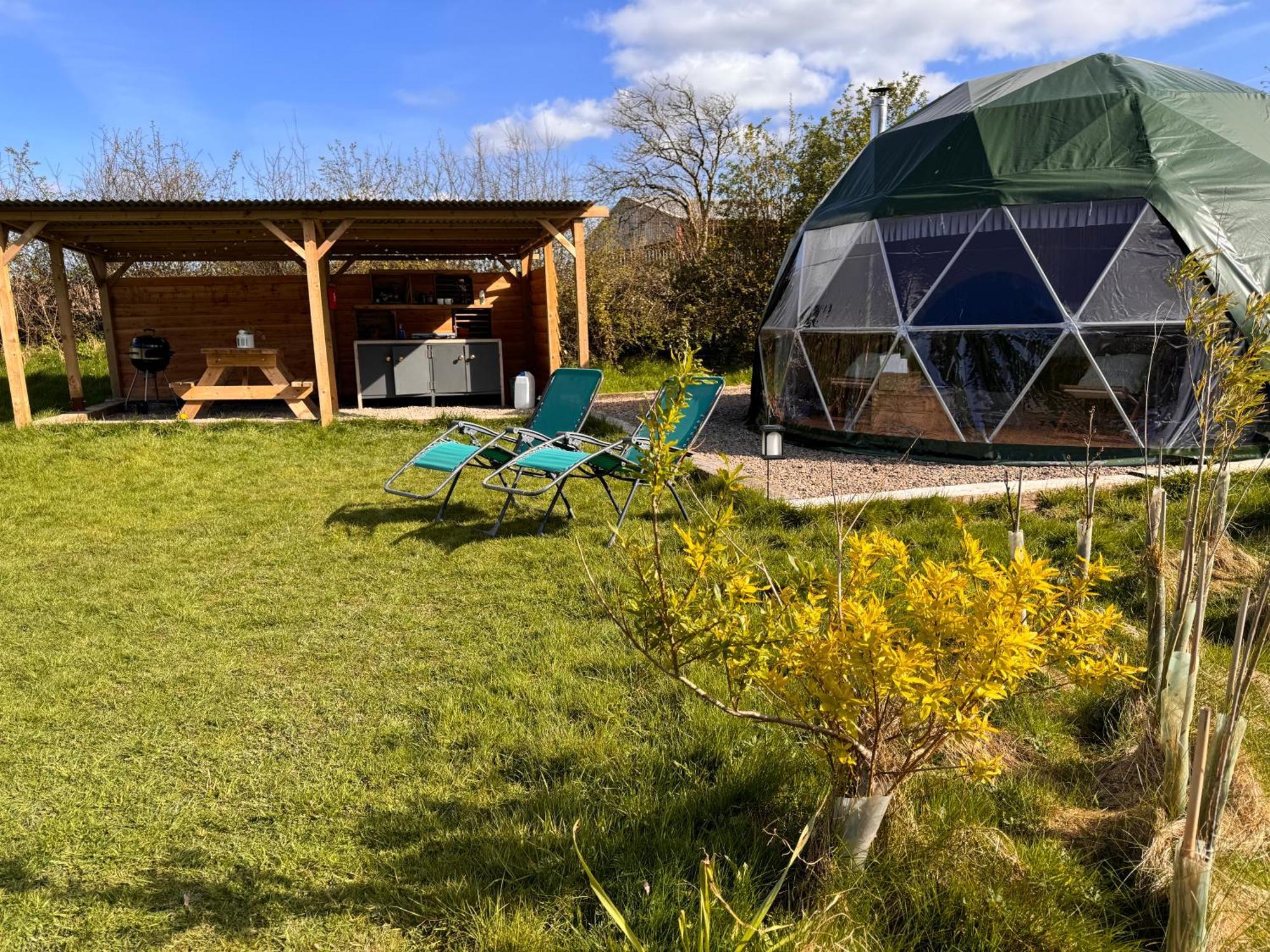 Geodesic Dome Glamping Hotel Llanidloes Exterior photo